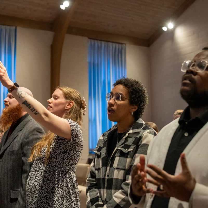 <span style="color:var(--primary-color-bg)">Who We Are</span>